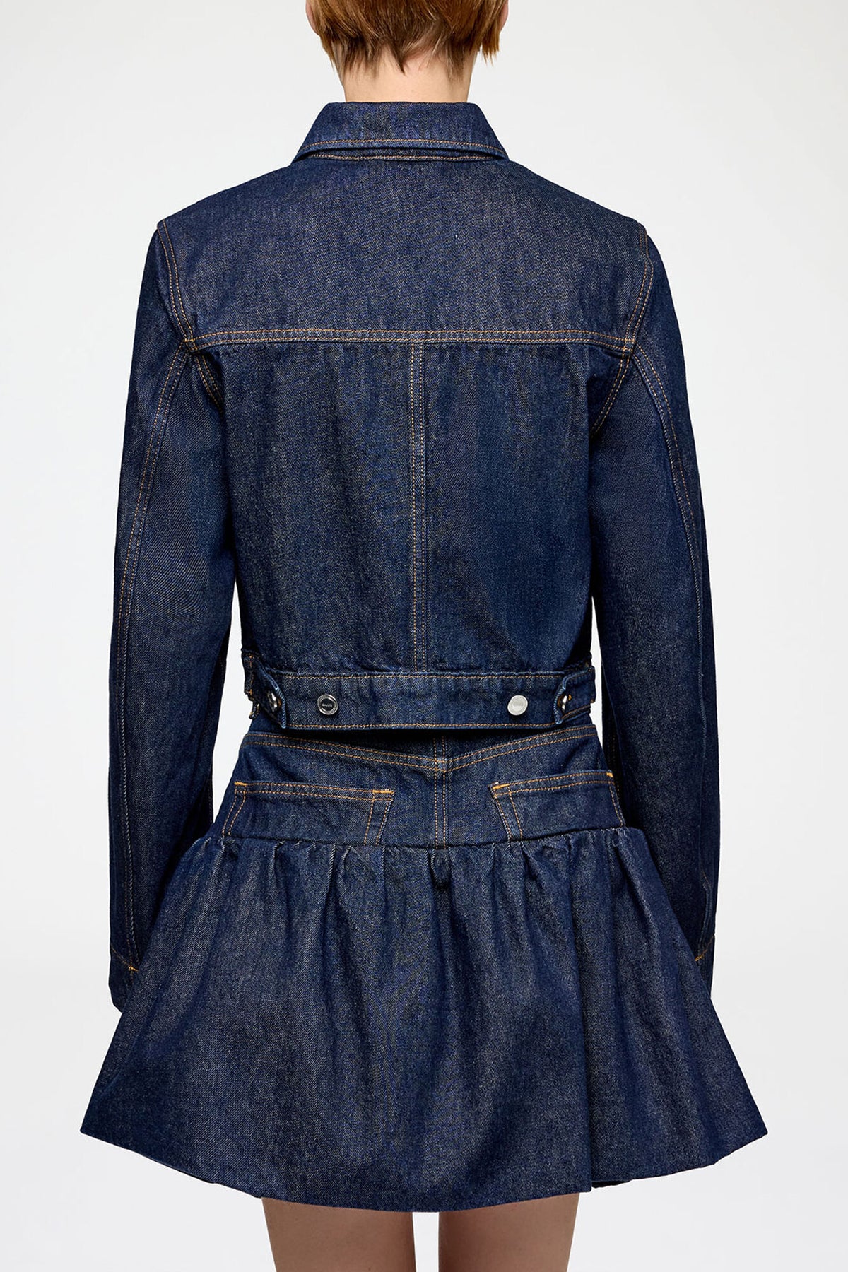 Jacket in Rinse Denim