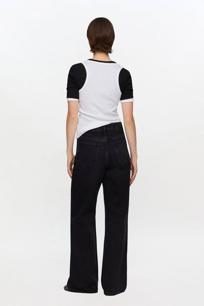 Izey Jeans in Black Rigid Denim