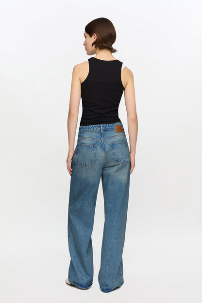 Izey Jeans in Tint Rigid Denim