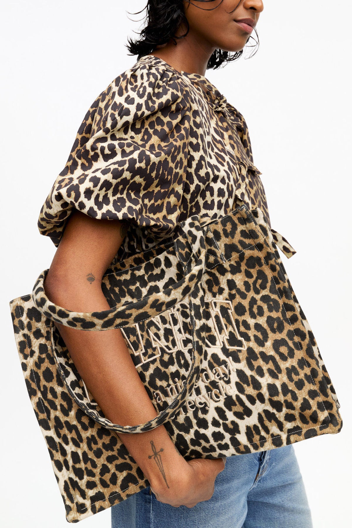 Leopard Leopard Large Canvas Tote Bag