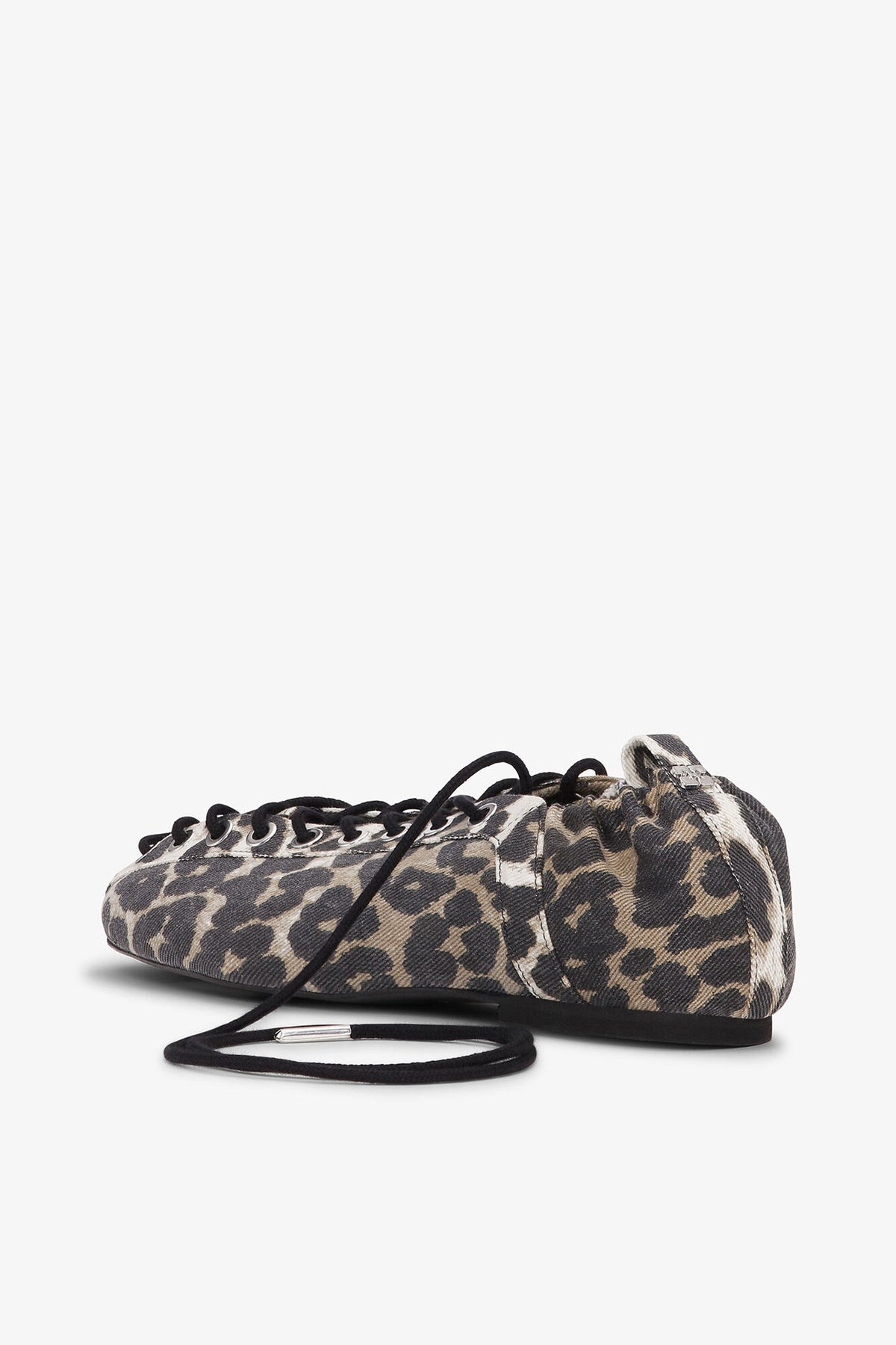 Lace-Up Ballerinas in Leopard Printed Denim