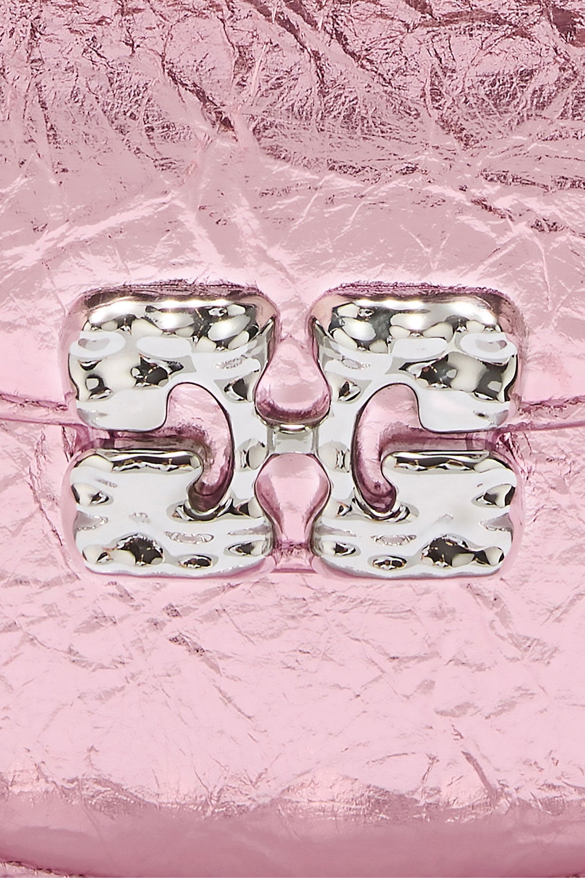 Silver Pink Lulu Wallet On Chain in Metallic