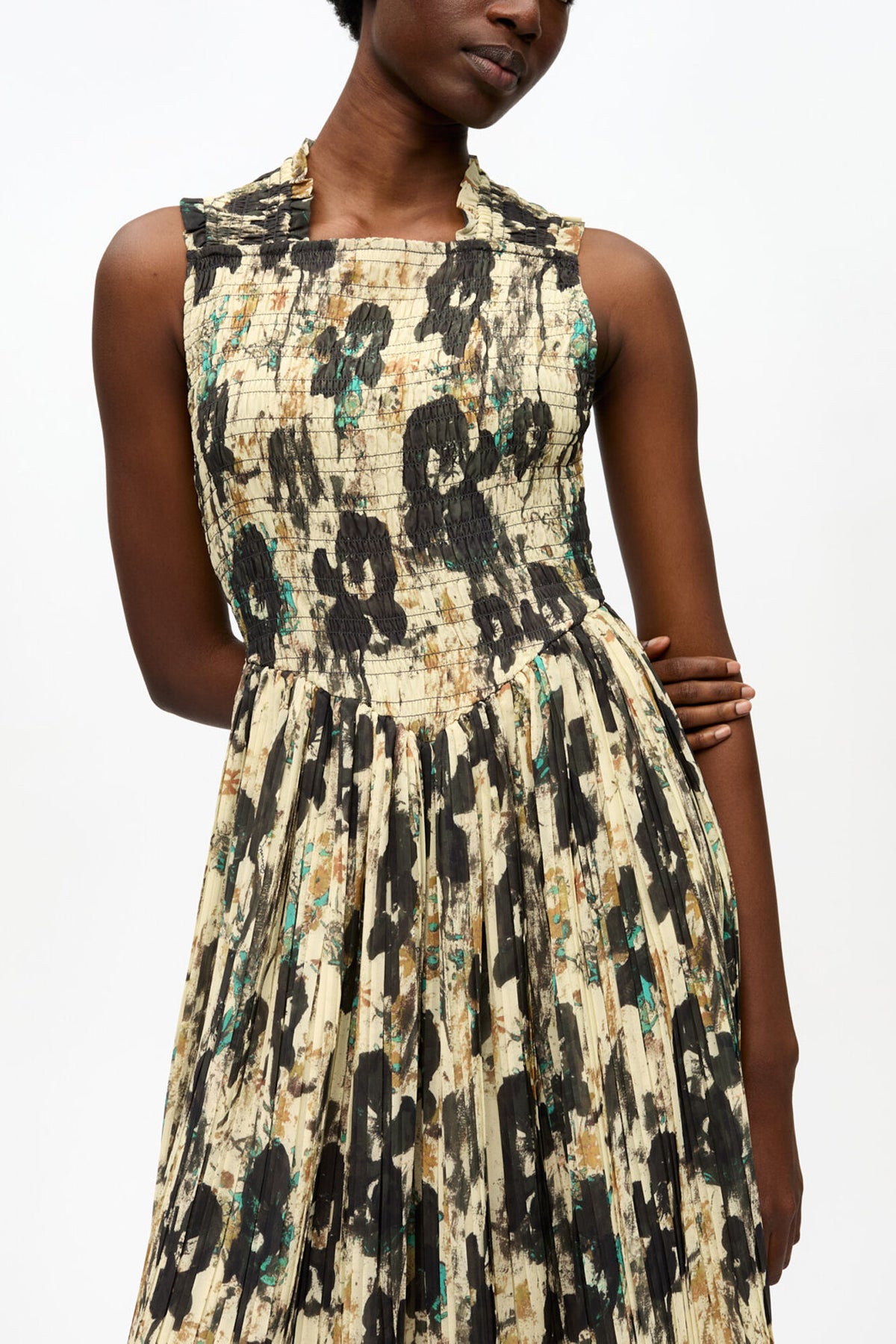 Printed Pleats Smock Midi Straps Dress