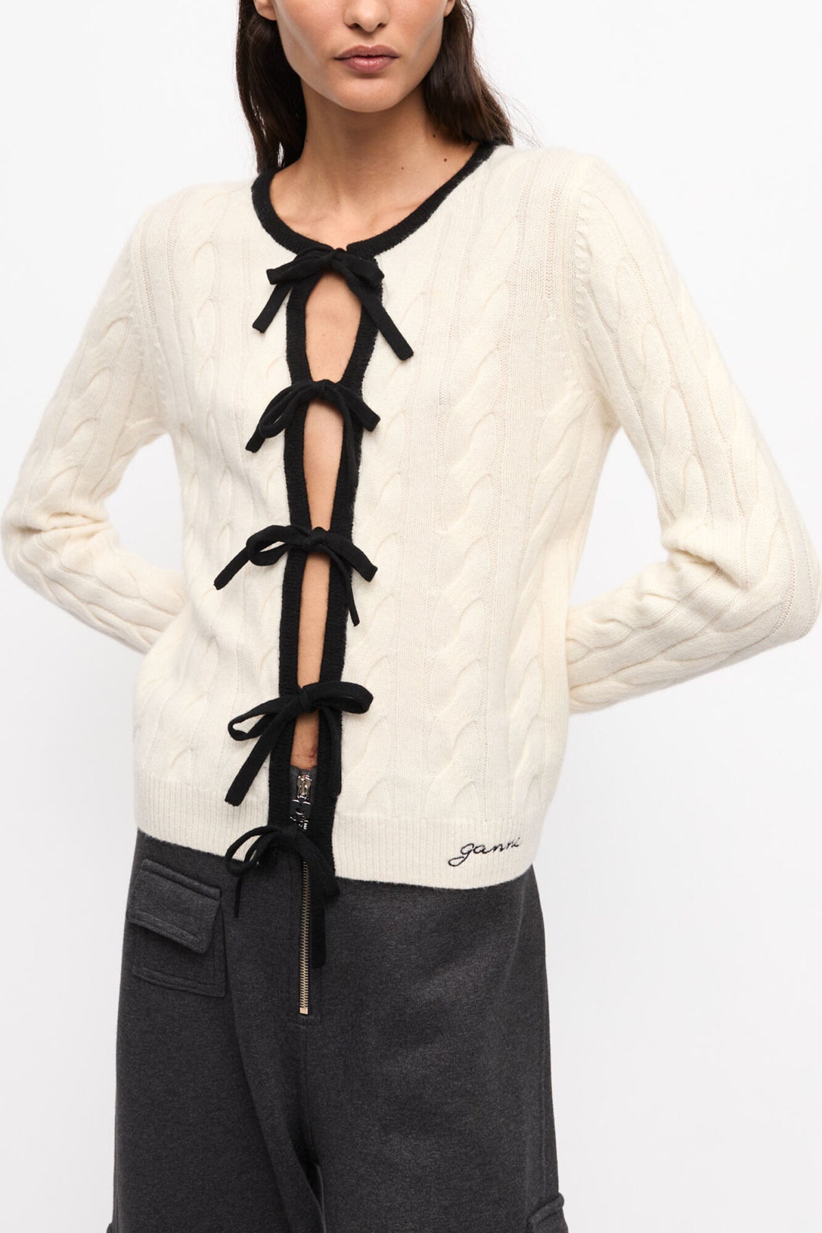 Cardigan in White Cashmere Mix