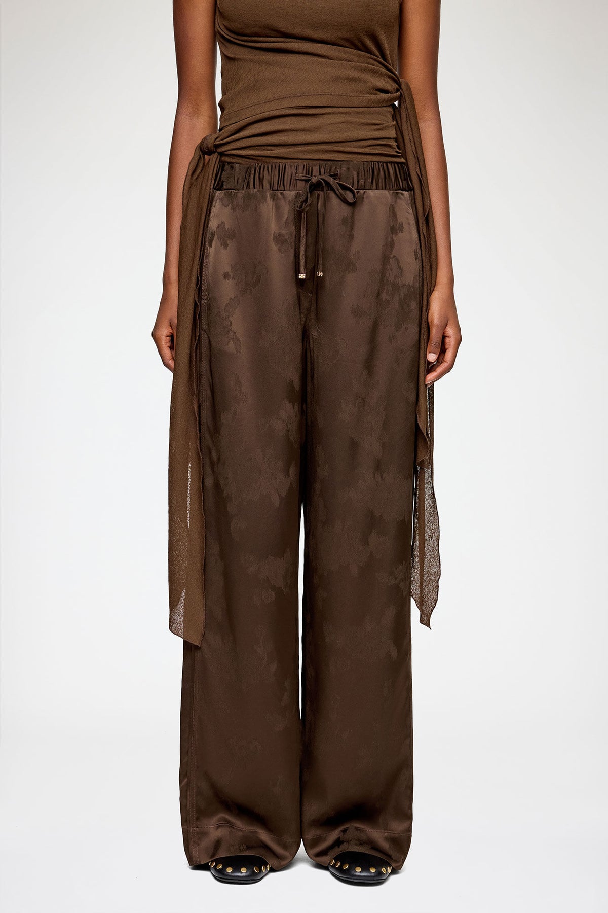 Pants in Brown Satin