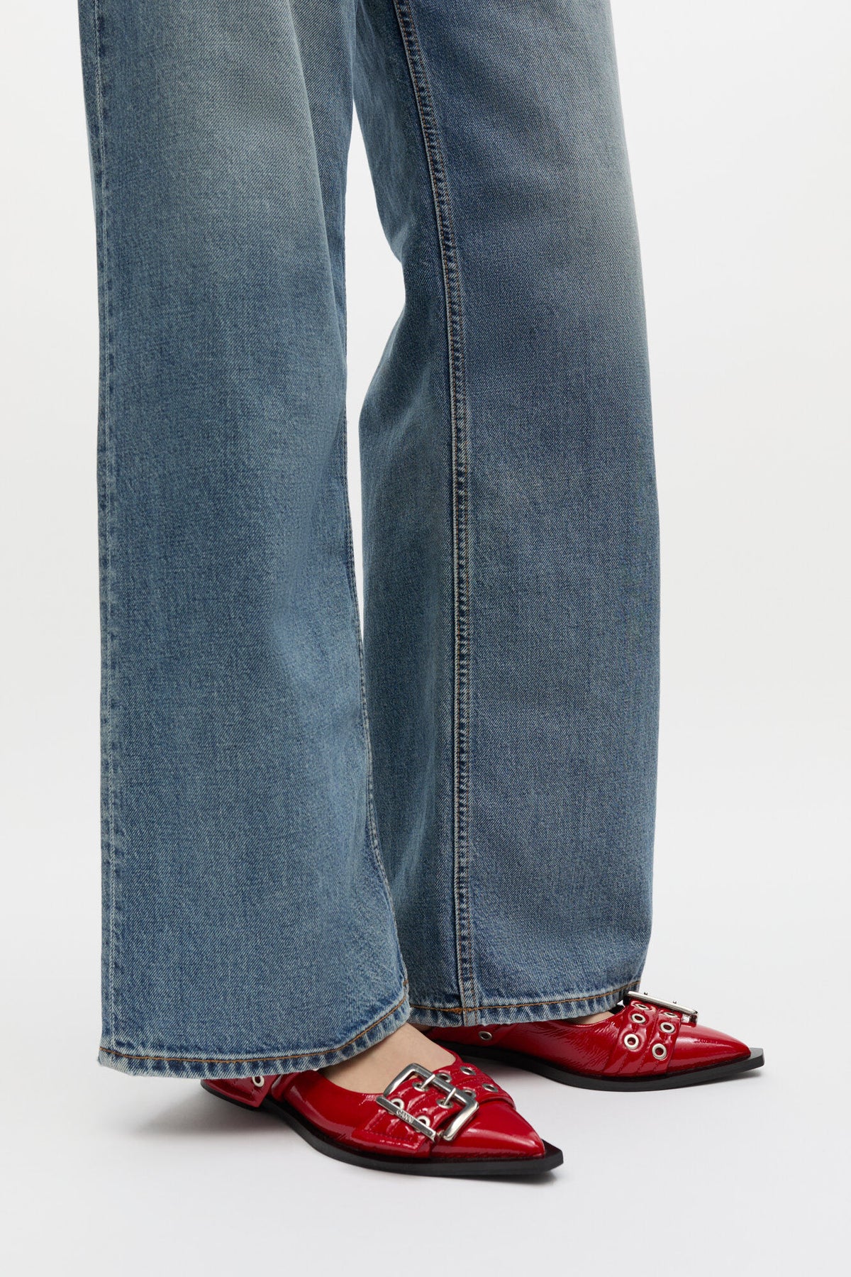 Feminine Buckle Ballerinas in Red